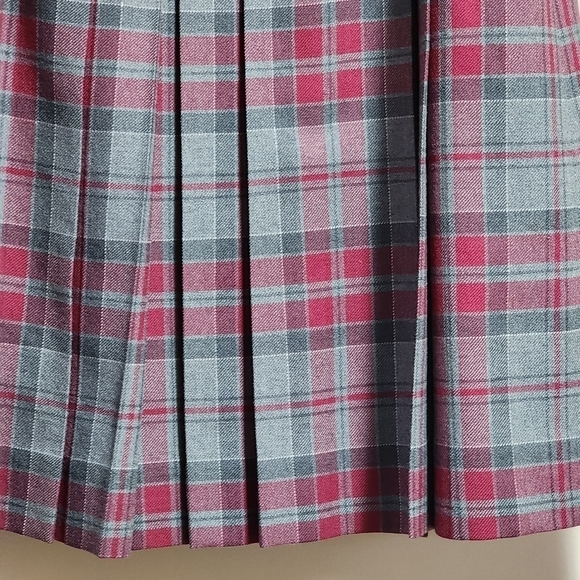 Aljeans canada wool plaid tartan pleated midi skirt color grey and red s… - Picture 3 of 5